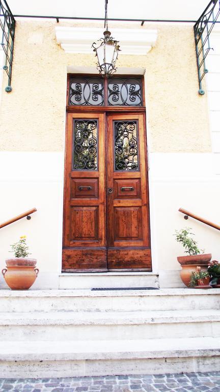 Aristocarli Bed & Breakfast Рим Екстериор снимка